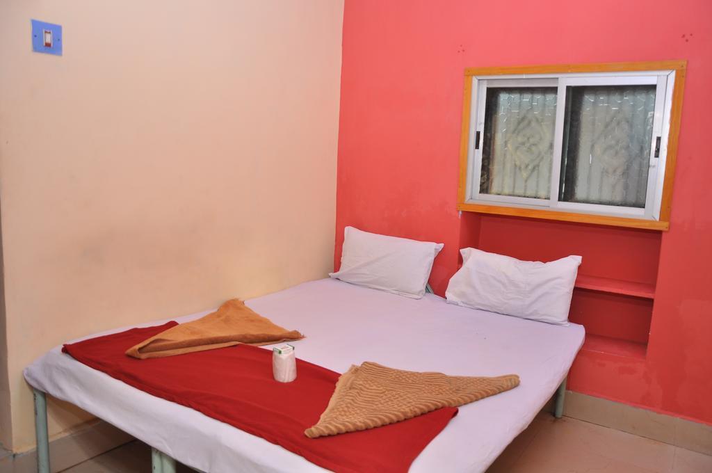 Manju Guest House Hampi Extérieur photo